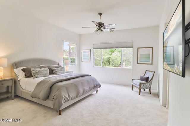 2746 Autumn Ridge Drive, Thousand Oaks CA: https://media.crmls.org/mediaz/c4e091af-b8c7-4f17-9d35-29aaacaf42a5.jpg