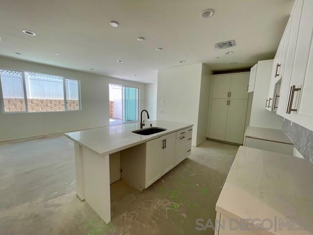 7825 Cypress Dr, Santee CA: https://media.crmls.org/mediaz/c4e0b1ad-cc24-4903-b157-3ec26a86419d.jpg