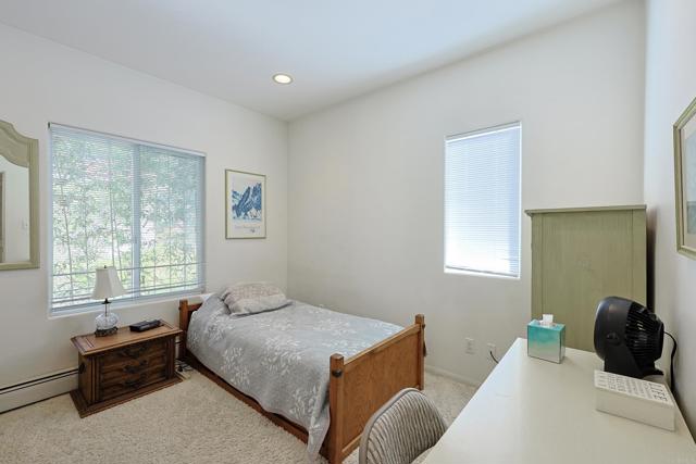 638 Margarita Ave, Coronado CA: https://media.crmls.org/mediaz/c4e3b4a2-a3bb-40f0-a6d0-04032f7fa52a.jpg