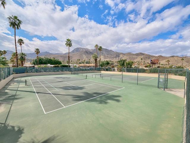 70100 Mirage Cove Drive, Rancho Mirage CA: https://media.crmls.org/mediaz/c4e4985c-2516-4380-ae9d-c9a068d19f67.jpg