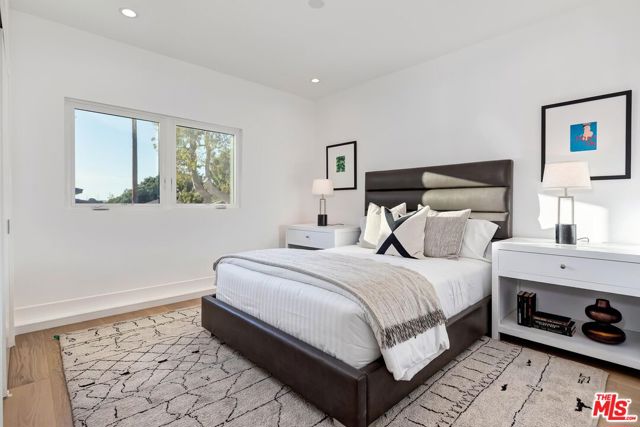 3528 Walnut Avenue, Manhattan Beach, California 90266, 5 Bedrooms Bedrooms, ,3 BathroomsBathrooms,Residential,Sold,Walnut,23238455