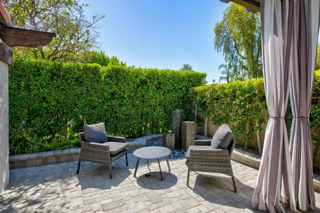 24 Calle Ardilla, Rancho Mirage CA: https://media.crmls.org/mediaz/c4e5a1e1-2bee-43c8-9fdd-318aed356c91.jpg