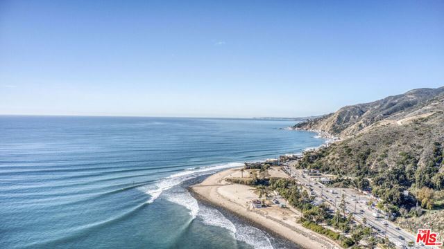 18460 Coastline Drive, Malibu, California 90265, 3 Bedrooms Bedrooms, ,3 BathroomsBathrooms,Single Family Residence,For Sale,Coastline,24365731