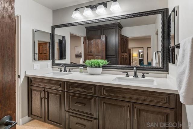 15484 Markar Rd, Poway CA: https://media.crmls.org/mediaz/c4e6f1d4-0b5e-4969-a4ca-ff8d715b1c98.jpg