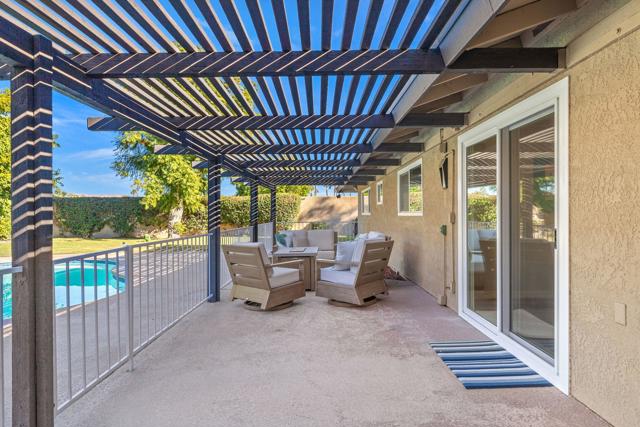 74370 Primrose Drive, Palm Desert CA: https://media.crmls.org/mediaz/c4e71d96-0598-46ac-b918-da6281d7af09.jpg