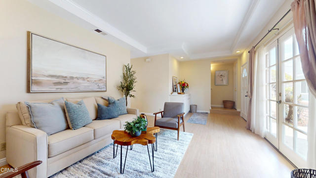 Detail Gallery Image 4 of 29 For 123 N Alhambra Ave #C,  Monterey Park,  CA 91755 - 3 Beds | 2/1 Baths