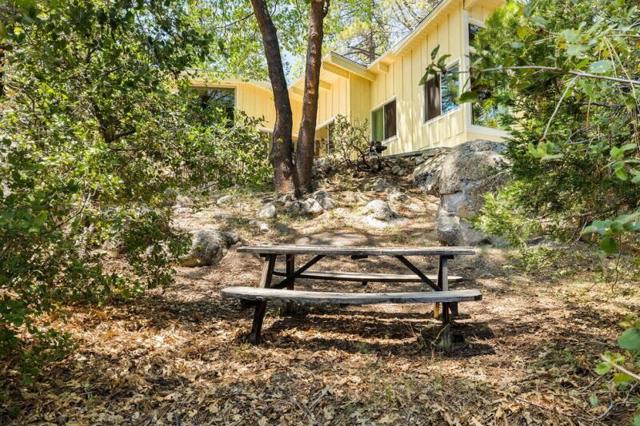 25630 Sunrise Drive, Idyllwild CA: https://media.crmls.org/mediaz/c4e74209-3d62-484d-8c0e-d0696384365a.jpg