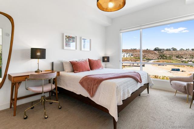 2400 Community Ln, San Diego CA: https://media.crmls.org/mediaz/c4e7d644-a462-4cb0-b7e5-598e87cb5b5f.jpg