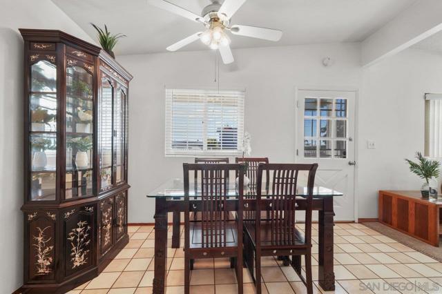 1173 Oasis Ave, Chula Vista CA: https://media.crmls.org/mediaz/c4e8a334-04c1-465d-accc-1a3e6b099928.jpg