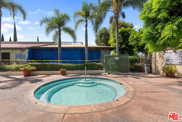 12830 Burbank Boulevard, Valley Village, California 91607, 2 Bedrooms Bedrooms, ,2 BathroomsBathrooms,Condominium,For Sale,Burbank,24432033