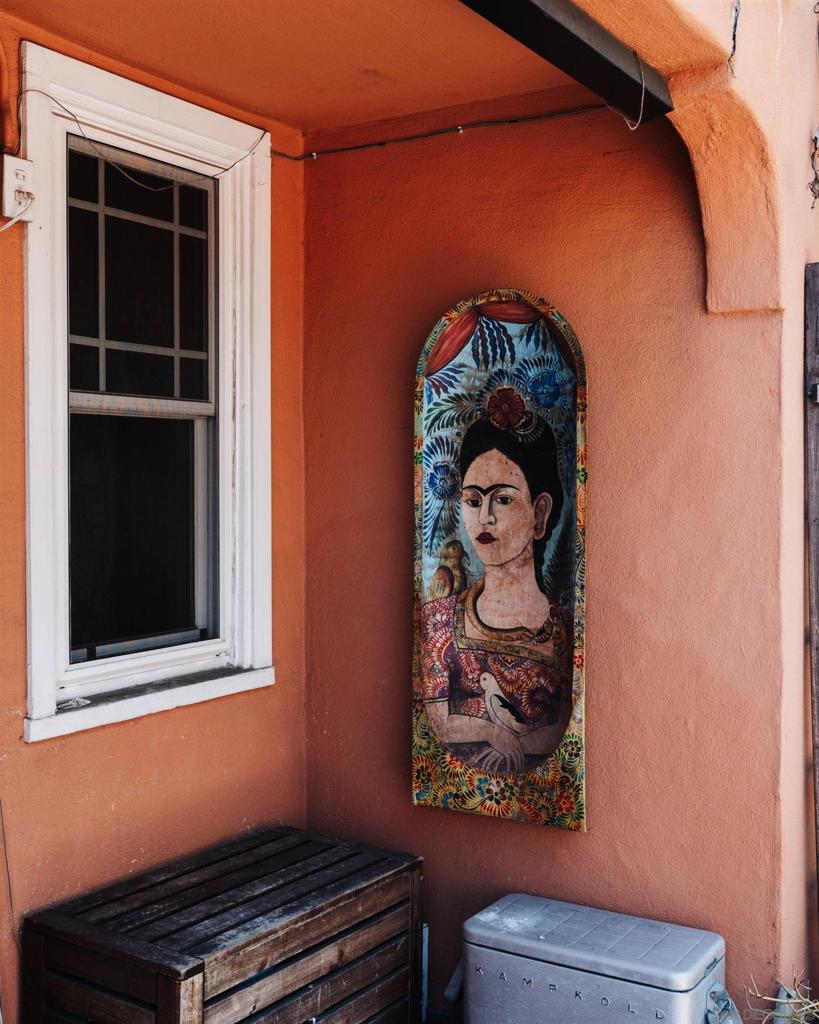 https://media.crmls.org/mediaz/c4ea1723-0840-49fa-8f69-8a2d13627179.jpg?preset=X-Large