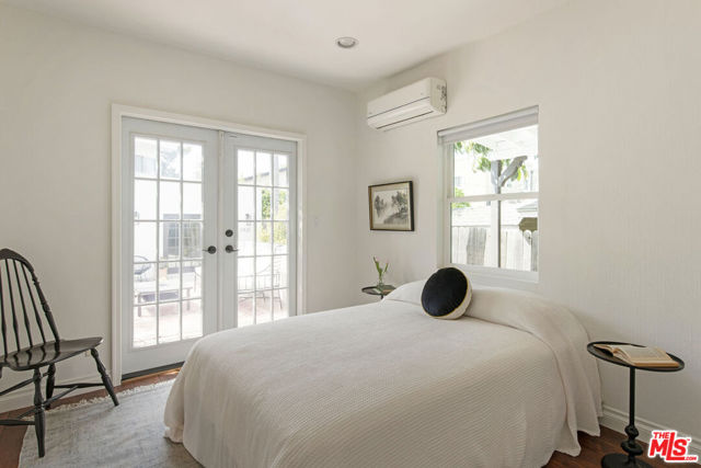 2919 Gleneden Street, Los Angeles CA: https://media.crmls.org/mediaz/c4eb690f-d29c-4644-b9a9-f93f4188a985.jpg