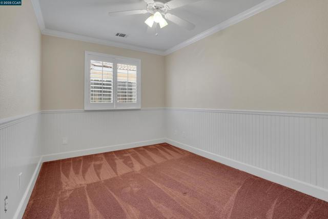 380 Claremont Dr, Brentwood CA: https://media.crmls.org/mediaz/c4eb6d3e-edaa-4ff2-9a90-fc0c3f9a0b53.jpg