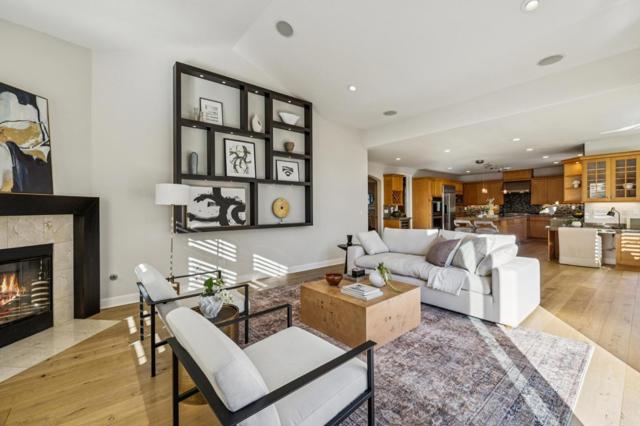 62 Spyglass Court, Half Moon Bay CA: https://media.crmls.org/mediaz/c4eb7e1d-076b-4725-8b34-07cde36e0a0f.jpg