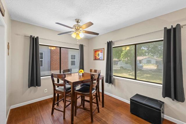 312 Oakshire Avenue, Modesto CA: https://media.crmls.org/mediaz/c4eb9c32-6db1-4a24-a4e3-23220b37e724.jpg