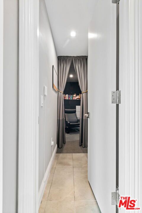 436 Levering Avenue, Los Angeles CA: https://media.crmls.org/mediaz/c4ebda99-4b82-4f4f-95b9-8fe3935d74e1.jpg