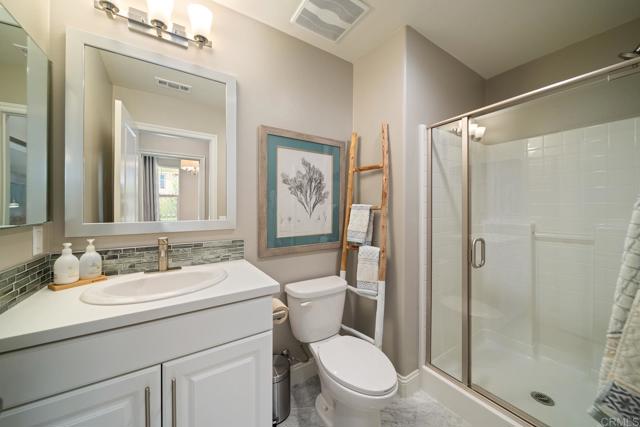 35788 Bay Morgan Lane, Fallbrook CA: https://media.crmls.org/mediaz/c4ebf719-0eb2-4ade-9730-cd550aac24a5.jpg