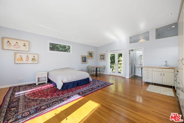 Drew Fenton | 11215 W Sunset Boulevard Los Angeles CA | MLS: 7520415 Drew Fenton | 11215 W Sunset Boulevard Los Angeles CA | MLS: 7520415