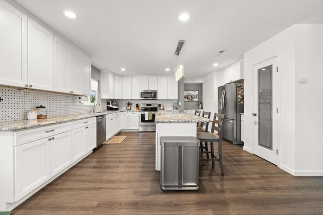 13011 Laurel St, Lakeside CA: https://media.crmls.org/mediaz/c4ee47b6-ddef-49bd-8680-ba71c9ba3182.jpg
