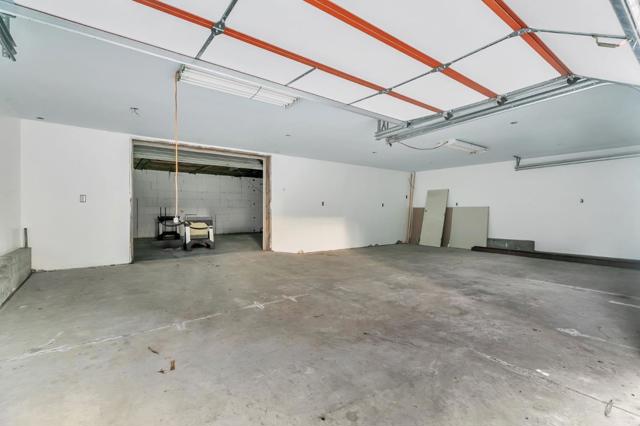 411 Hecker Pass Road, Watsonville CA: https://media.crmls.org/mediaz/c4ee847c-dc1f-47b4-b5e8-bc62d2d98c83.jpg