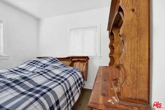 4124 W 64th Street, Inglewood CA: https://media.crmls.org/mediaz/c4ee934d-a69c-4f1f-b1f7-e97f80f85b02.jpg