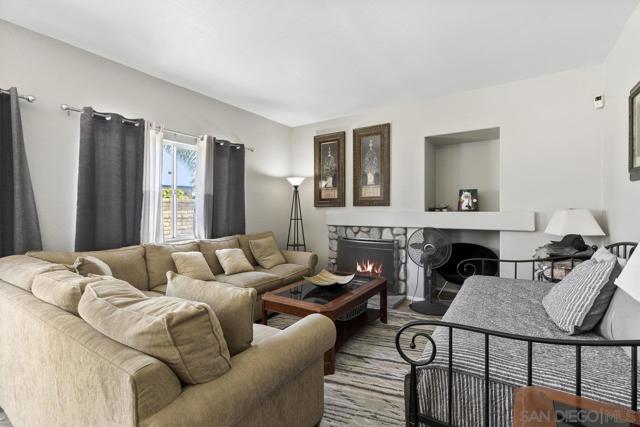 4425 Arbor Cove Cir, Oceanside CA: https://media.crmls.org/mediaz/c4ef5685-a916-4e0e-98a6-f9f12d6326c7.jpg