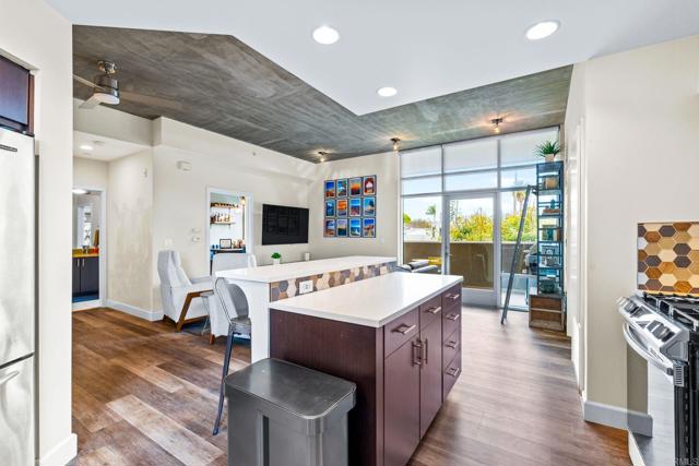 3740 Park Boulevard, San Diego CA: https://media.crmls.org/mediaz/c4ef80de-6624-42c5-87ad-095868d8b5ea.jpg