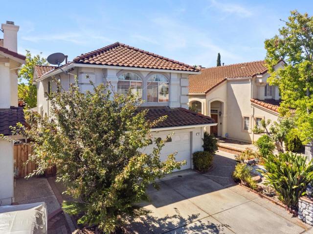 70 Meadowland Drive, Milpitas CA: https://media.crmls.org/mediaz/c4eff25b-2f24-4627-9768-03d93a15b2d9.jpg