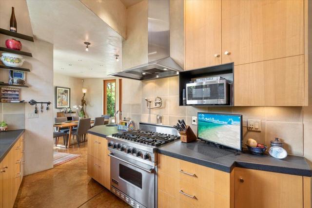705 University Avenue, Los Altos CA: https://media.crmls.org/mediaz/c4f00002-493e-4423-b075-a3e68f50e368.jpg