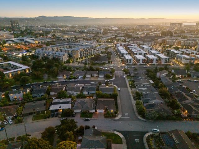 626 Harvester Drive, Foster City CA: https://media.crmls.org/mediaz/c4f1a0d9-92ab-4908-810f-14b731c5632f.jpg