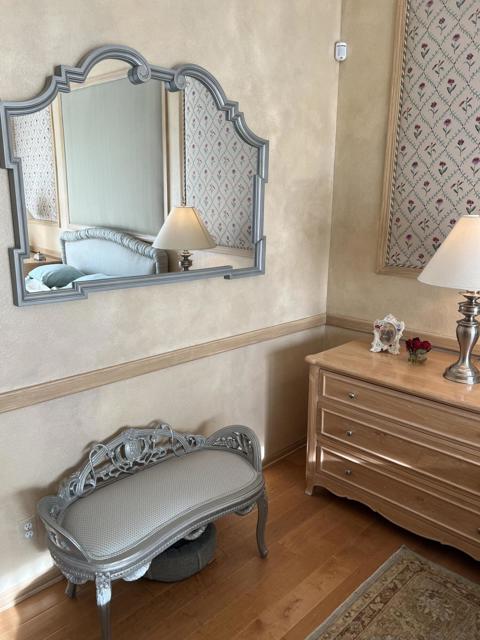 32 Colonial Drive, Rancho Mirage CA: https://media.crmls.org/mediaz/c4f1bfe5-8521-4e91-bb64-30f012281a54.jpg