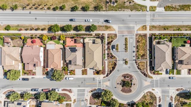 1798 Rosemary Drive, Gilroy CA: https://media.crmls.org/mediaz/c4f2d68f-5f6e-472a-98d4-a5ec9f1c6344.jpg
