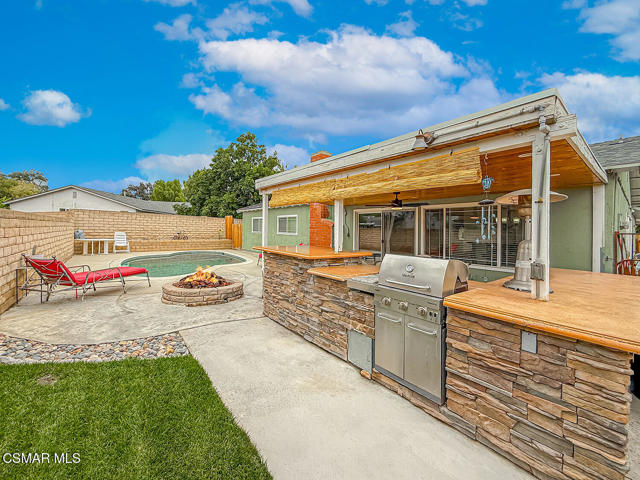 2439 N Lita Place, Simi Valley CA: https://media.crmls.org/mediaz/c4f30201-ed46-4149-8909-f43846c91c58.jpg