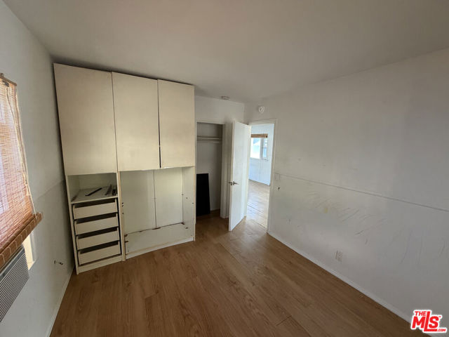 819 Pier Avenue photo 11