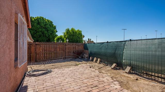 87329 Main St Street, Thermal CA: https://media.crmls.org/mediaz/c4f4a98b-6042-443a-bfe7-5f0dd82d4cbd.jpg