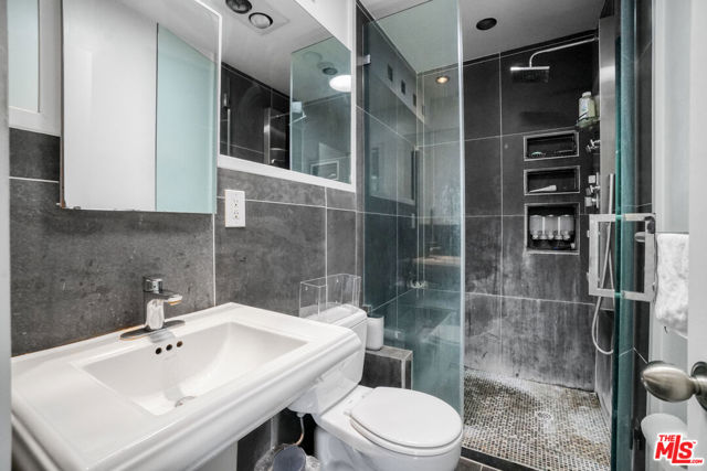 8231 De Longpre Avenue, West Hollywood CA: https://media.crmls.org/mediaz/c4f5b9f2-98ff-4705-b0ff-8ad203116809.jpg