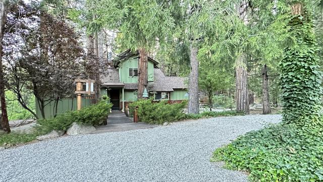 25655 Tahquitz Drive, Idyllwild CA: https://media.crmls.org/mediaz/c4f630fb-4316-4f4c-90eb-aa58f3846015.jpg