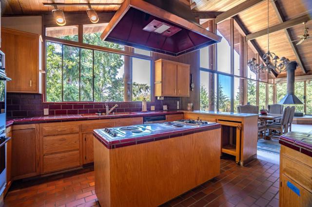 45 Ranch Road, Woodside CA: https://media.crmls.org/mediaz/c4f7efaa-049c-4995-a603-078495b56137.jpg