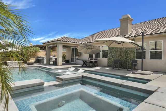 41153 Danforth Court, Indio CA: https://media.crmls.org/mediaz/c4f81f15-2f7f-4077-a421-784d0e0c9916.jpg