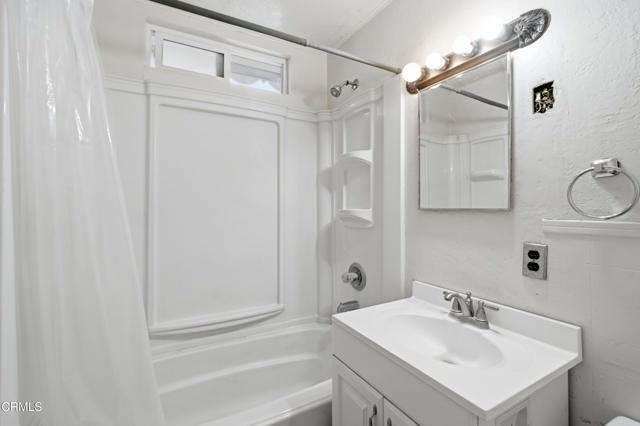 2 Bed Home for Sale in Ventura, California