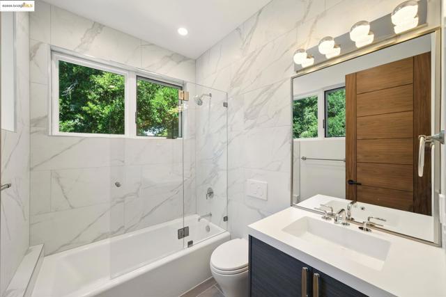 13462 Campus drive, Oakland CA: https://media.crmls.org/mediaz/c4f8c767-6d43-4302-a5f4-1ca2e7e6b35a.jpg