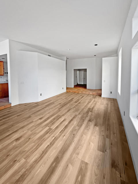 54670 Avenue Alvarado, La Quinta CA: https://media.crmls.org/mediaz/c4f91cde-b1a3-4263-b0f8-fed1b7e670d0.jpg