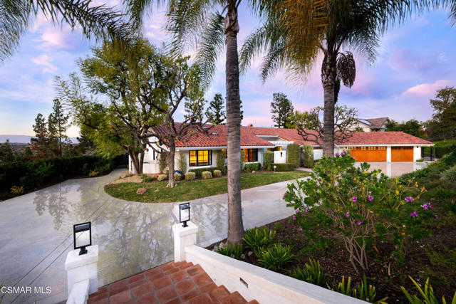 87 Pinecrest Road, Westlake Village CA: https://media.crmls.org/mediaz/c4f9c1b8-7613-4748-a77c-724a35a59922.jpg
