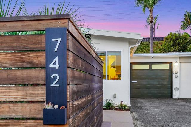 Detail Gallery Image 2 of 52 For 742 Snapdragon Street, Encinitas,  CA 92024 - 2 Beds | 1 Baths