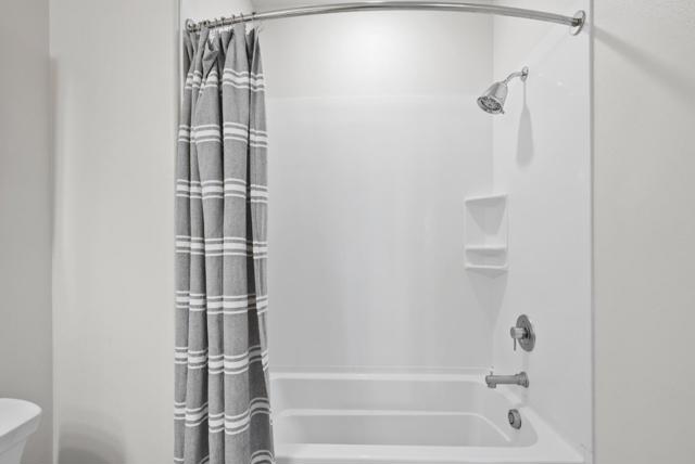 183 Dora Falls Terrace, Fremont CA: https://media.crmls.org/mediaz/c4fa7ac2-1ac3-4900-a4ff-bbfbadb3283b.jpg