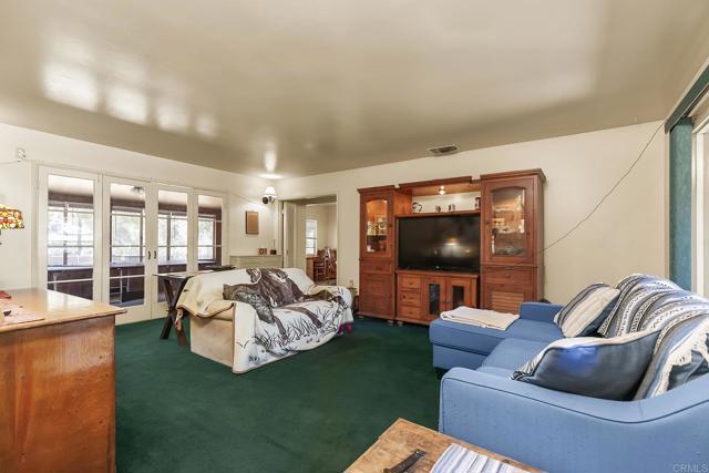 1453 OLIVEWOOD LN, Alpine CA: https://media.crmls.org/mediaz/c4fa9008-0a8d-4a86-b58b-dee366745a37.jpg