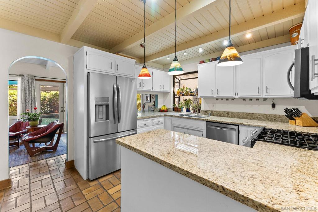 4745 Terrace Drive - photo 9
