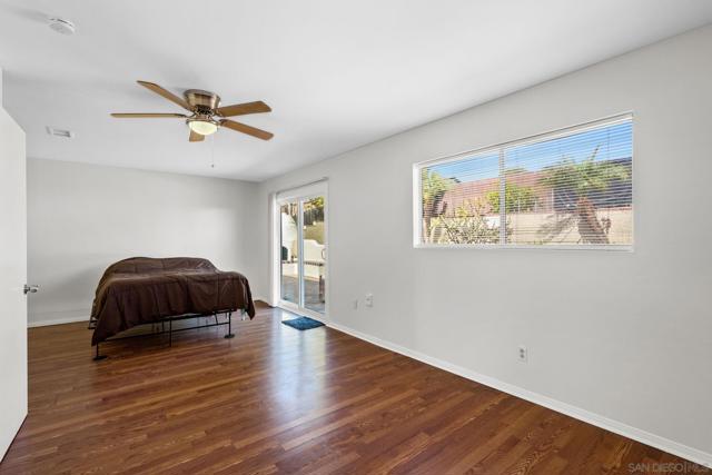 3020 Linda Dr, Oceanside CA: https://media.crmls.org/mediaz/c4fba822-27e2-4237-93bd-45e373eb23e7.jpg