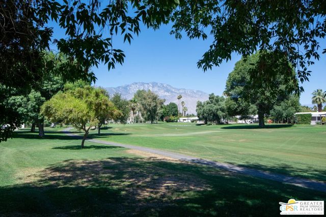 480 Calle Madrigal, Cathedral City CA: https://media.crmls.org/mediaz/c4fbd772-02bd-4030-8abb-712ef7b70051.jpg