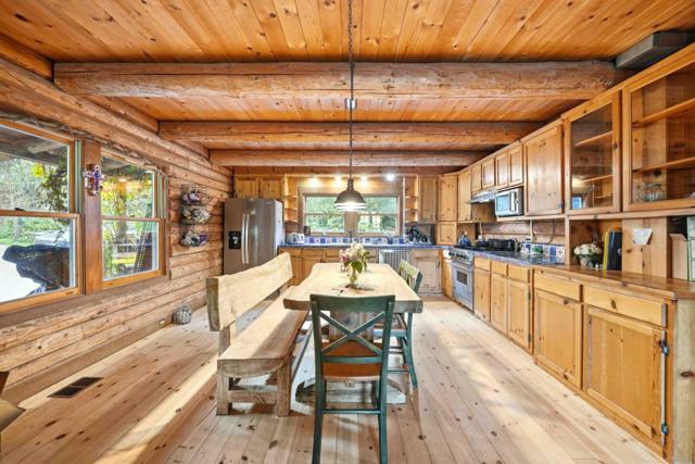 4101 San Juan Canyon Road, San Juan Bautista CA: https://media.crmls.org/mediaz/c4fc9281-c328-4fca-bf4a-fe7e7bef17fe.jpg